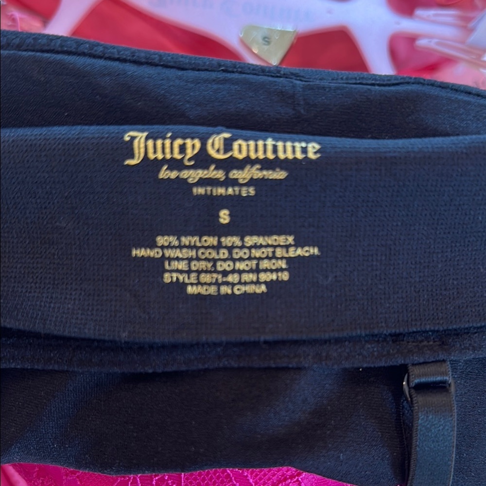 Juicy Couture Pink, Black, and White Bralette Set. 90% Nylon/10%Spandex. Size S - Picture 7 of 7
